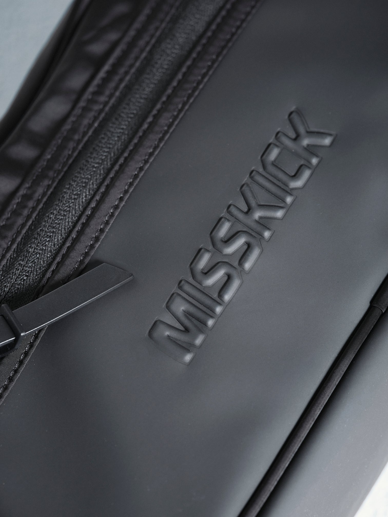 Femme Wash Bag - Black