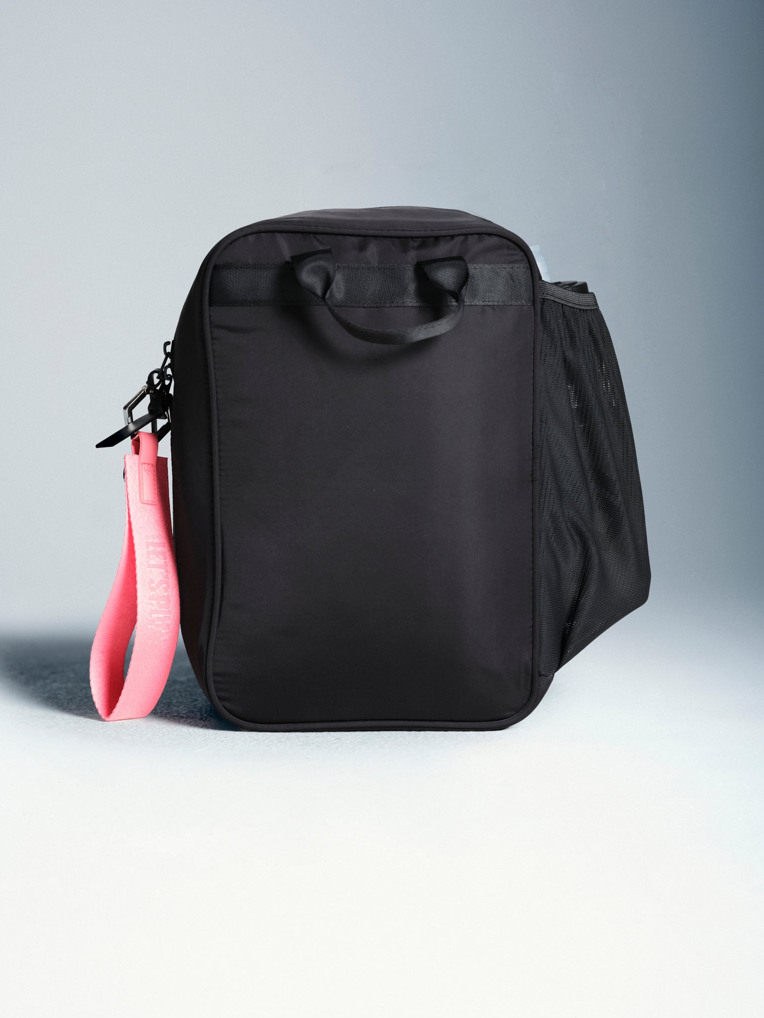 Reign Shoe Bag and Bottle - Black