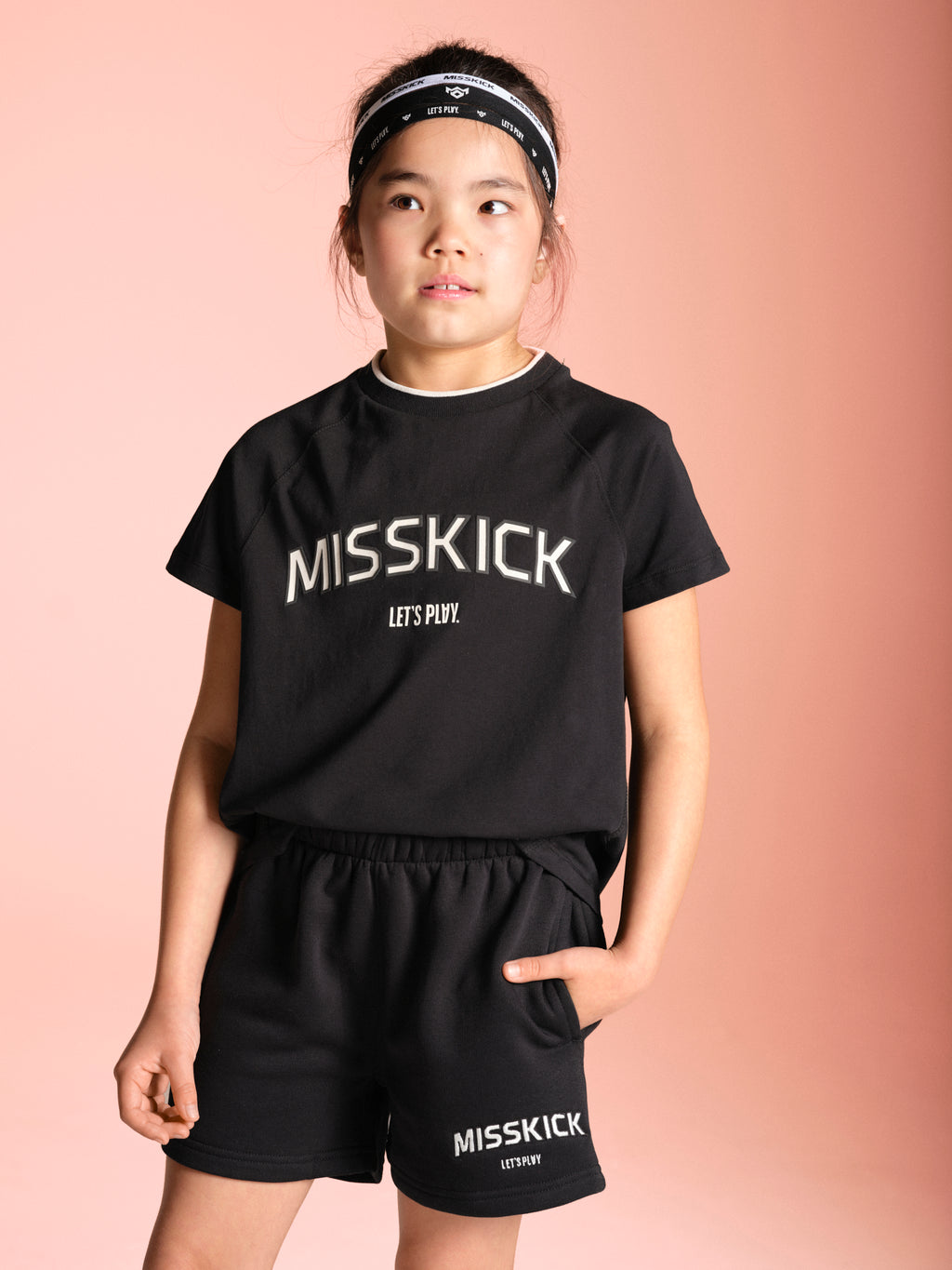 Courtney T-Shirt - Black/Off White