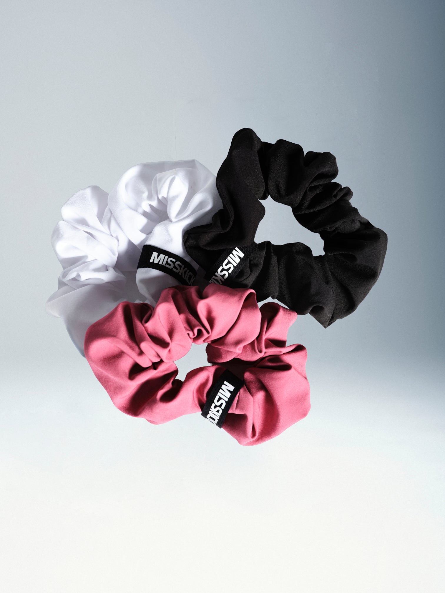 Goleador Scrunchies 3 Pack - White/Black/Dusky Red