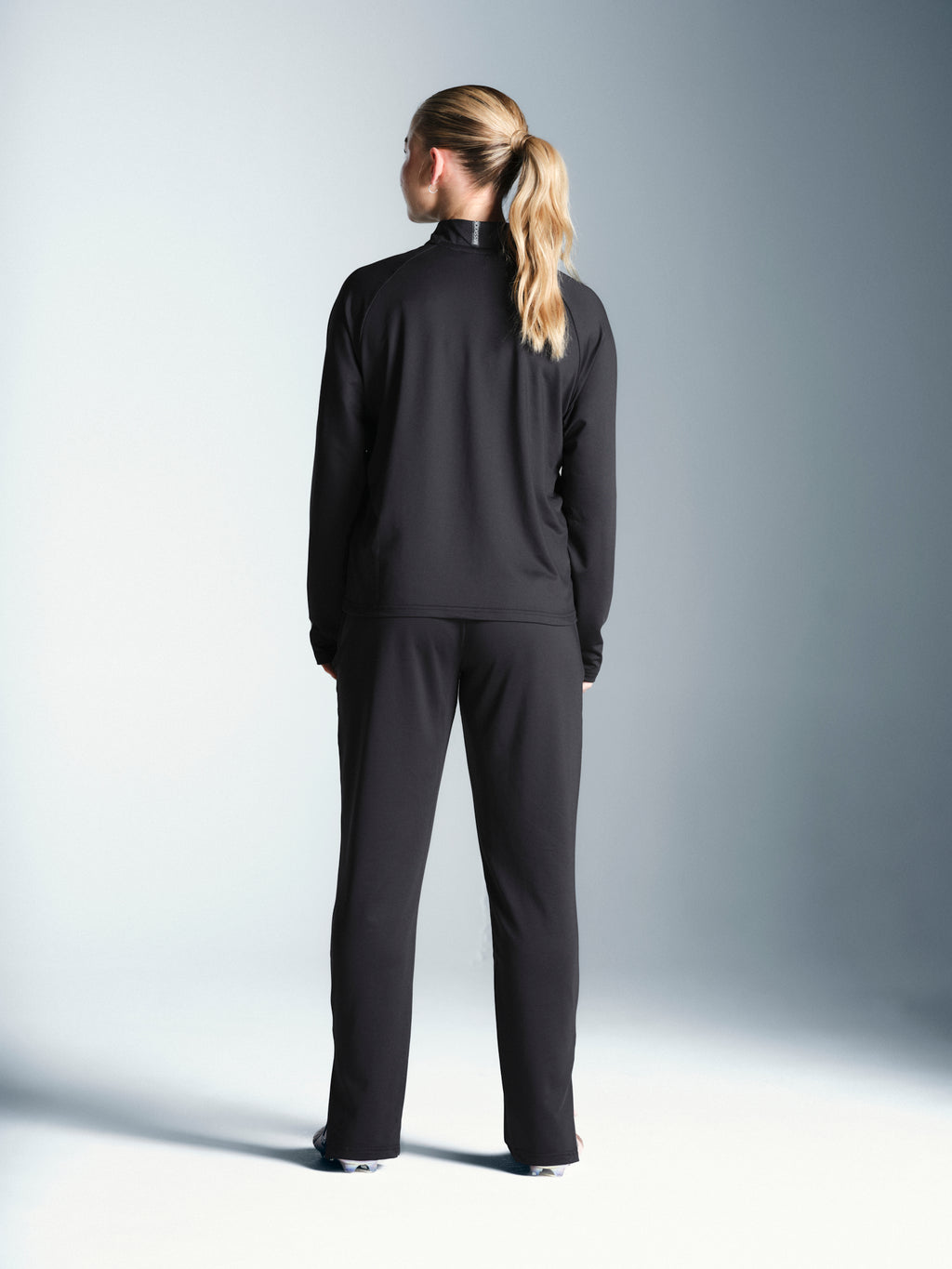 Calcia 1/4 Zip Top - Black
