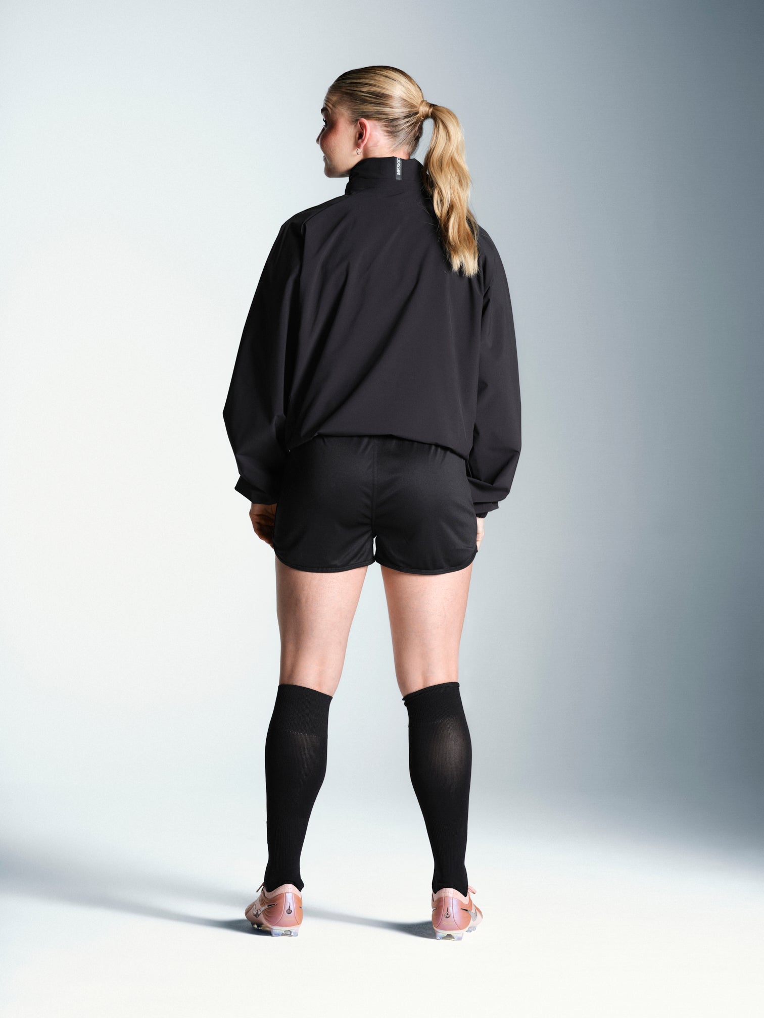Misskick Tifoso wind breaker black full body back
