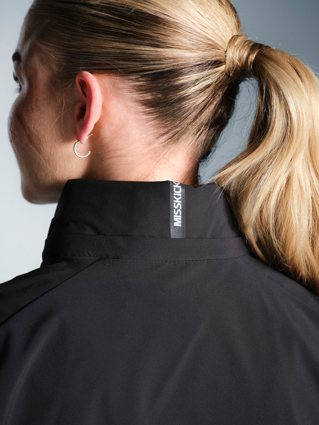 Misskick Tifoso wind breaker black back logo detail