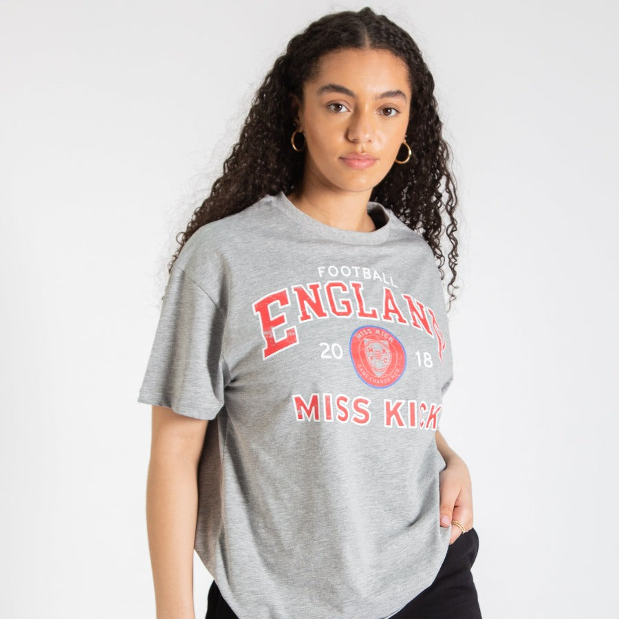 women-football-tshirt-miss-kick