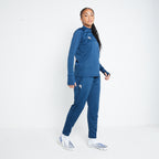 miss-kick-football-training-jogger-women