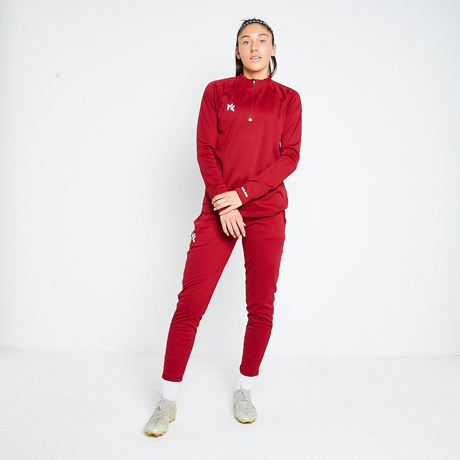 miss-kick-football-training-jogger-women