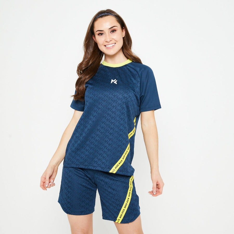 miss-kick-women-football-training-top